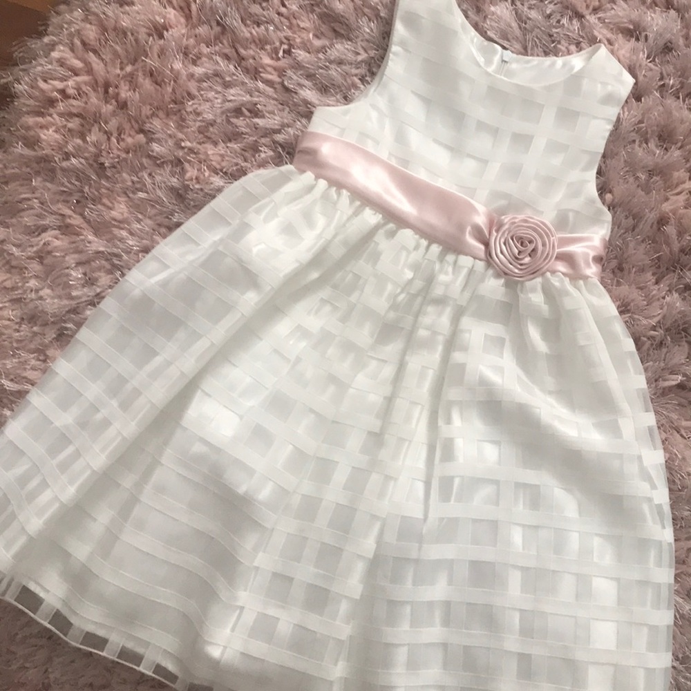 Girl dress